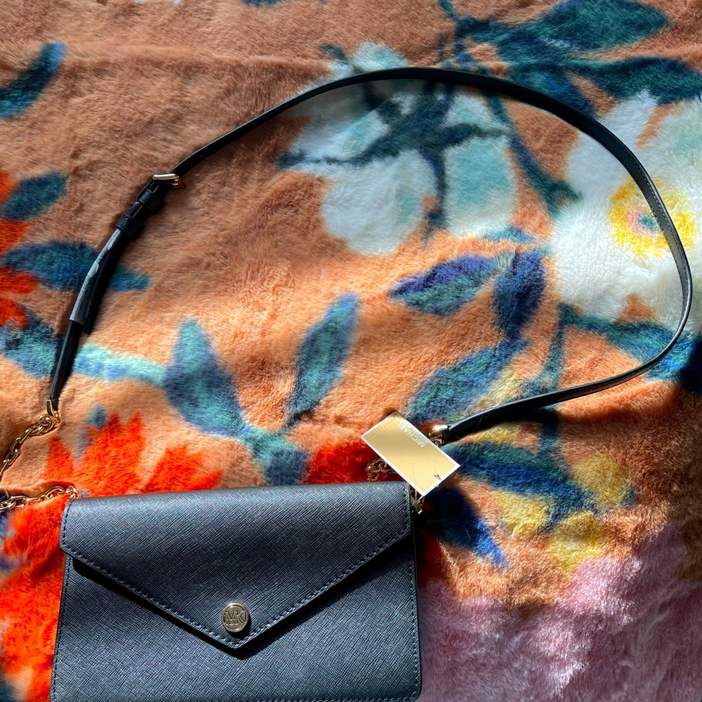 Michael Kors Jet Set Travel crossbody NWT